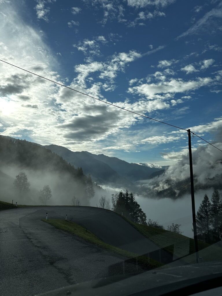 Morgennebel im Tal